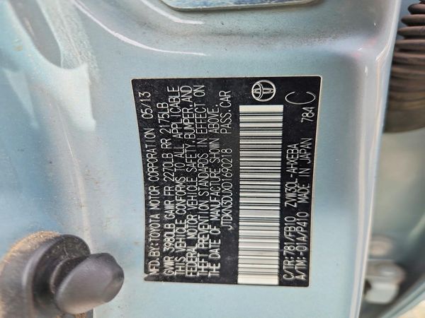 2013 TOYOTA PRIUS — VINS