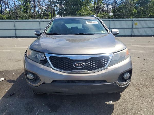 2013 KIA SORENTO