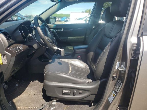 2013 KIA SORENTO