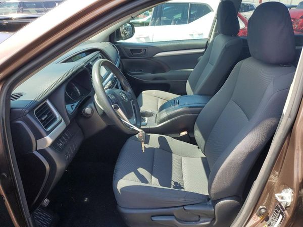 2018 TOYOTA HIGHLANDER LE/LE Plus
