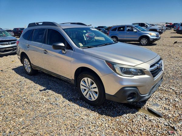 2018 SUBARU OUTBACK Base