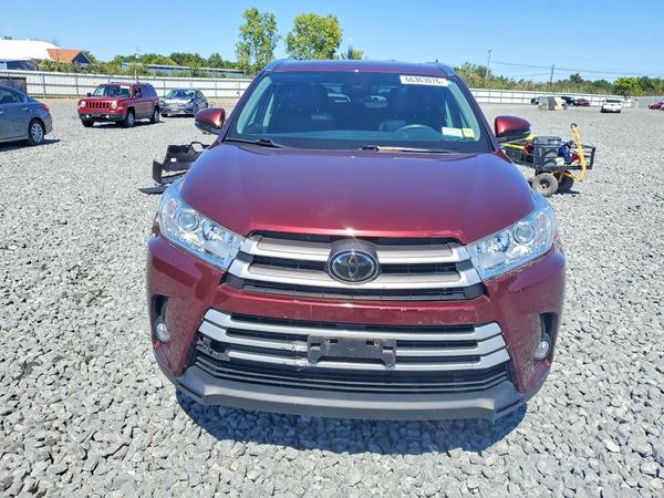 2018 TOYOTA HIGHLANDER