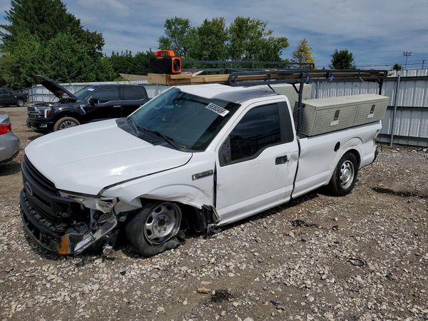 2020 FORD F150 — Front 3/4