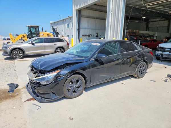 2021 HYUNDAI ELANTRA