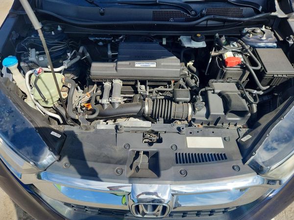 2017 HONDA CRV Touring — Engine bay