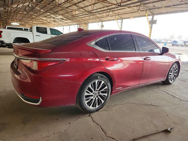 2019 LEXUS ES 300h