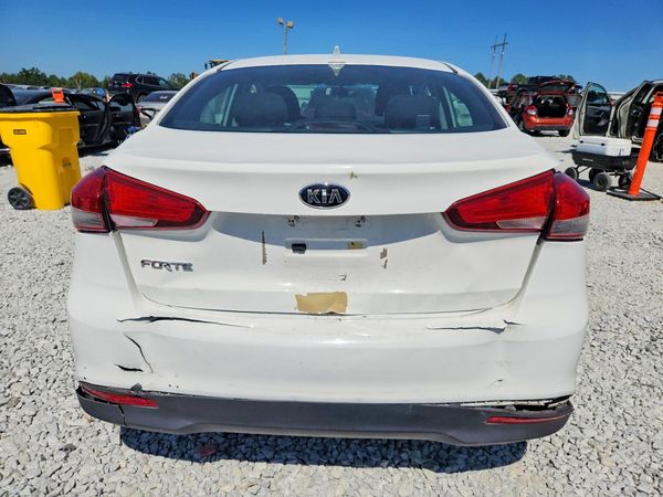 2017 KIA FORTE LX Base