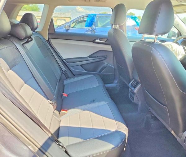 2023 VOLKSWAGEN TAOS