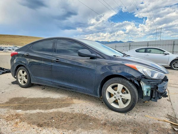2013 HYUNDAI ELANTRA