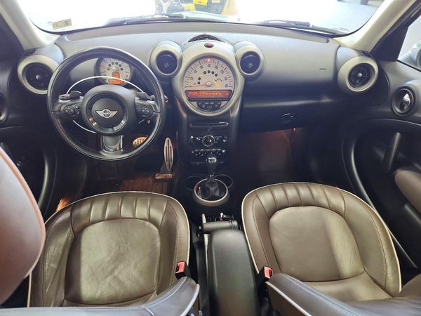 2012 MINI COOPER