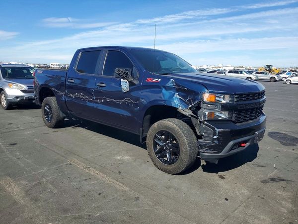 2020 CHEVROLET SILVERADO Trail Boss Custom — Passenger 3/4