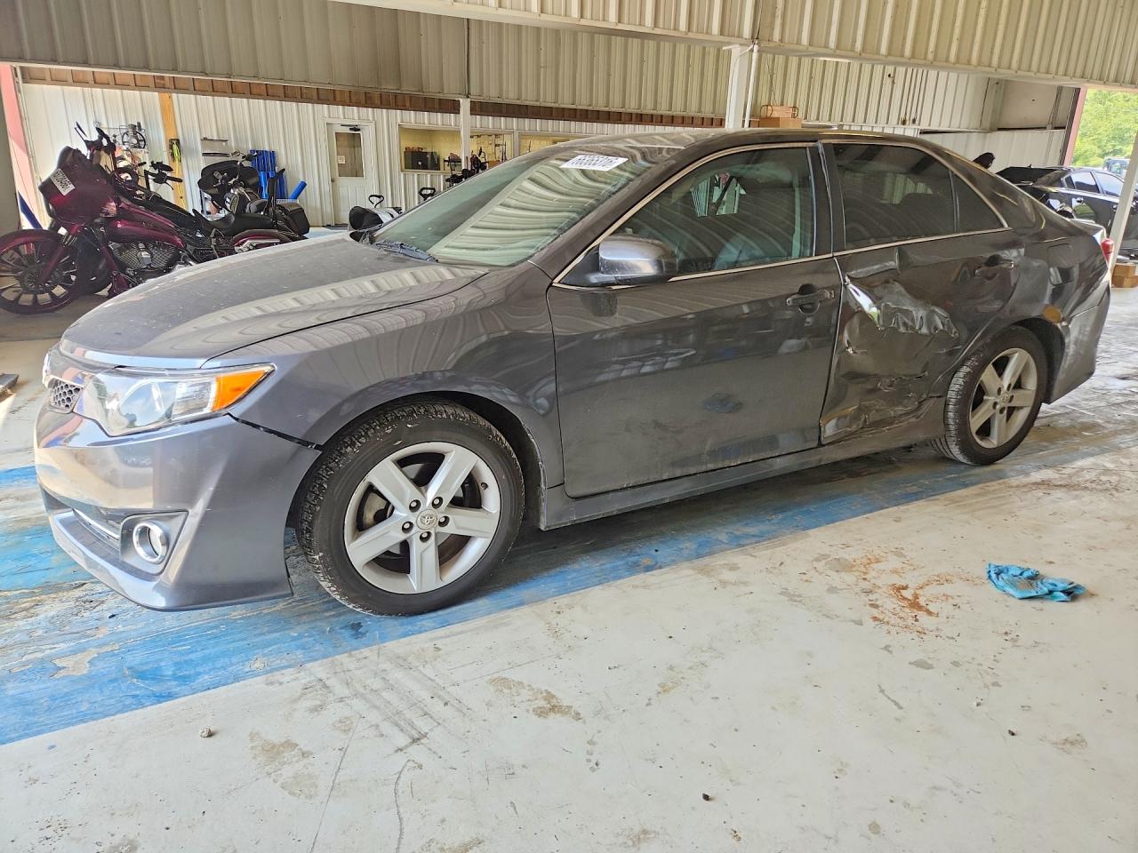 2012 TOYOTA CAMRY — Front 3/4