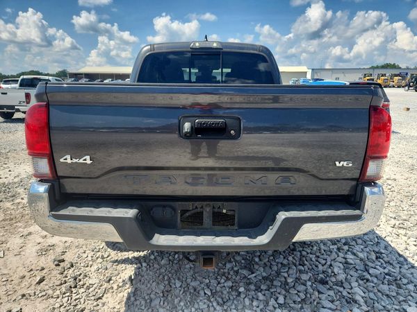 2018 TOYOTA TACOMA