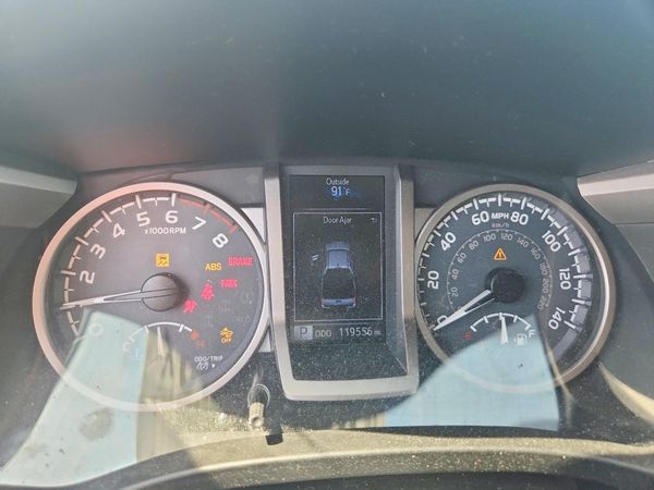 2018 TOYOTA TACOMA