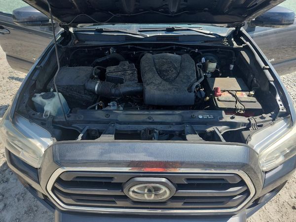 2018 TOYOTA TACOMA
