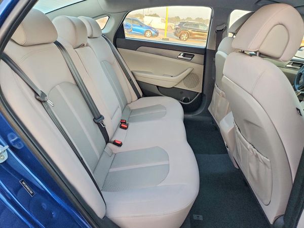 2017 HYUNDAI SONATA SE, Eco