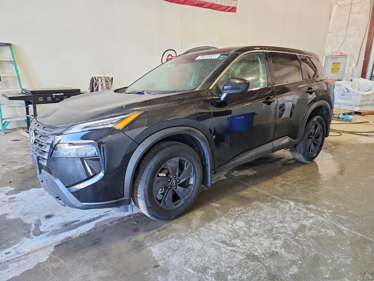 2026 NISSAN ROGUE SV — Front 3/4