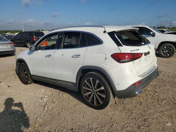 2021 MERCEDES-BENZ GLA