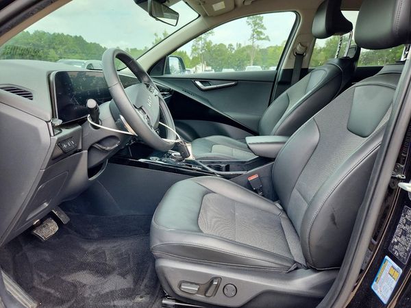 2024 KIA NIRO Wind