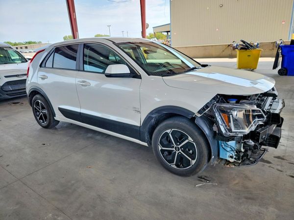 2026 KIA NIRO LX