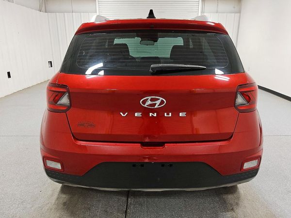 2022 HYUNDAI VENUE SEL & Limited