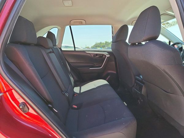 2022 TOYOTA RAV4 LE