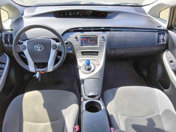 2012 TOYOTA PRIUS