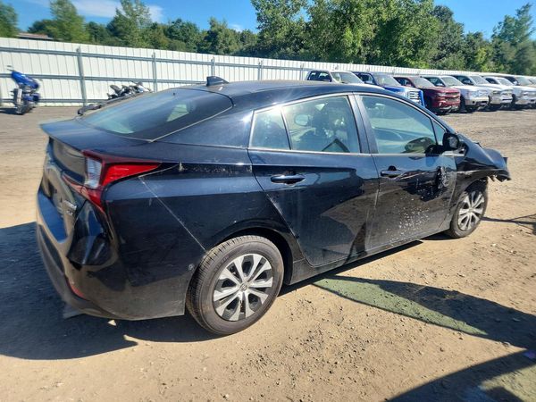 2021 TOYOTA PRIUS