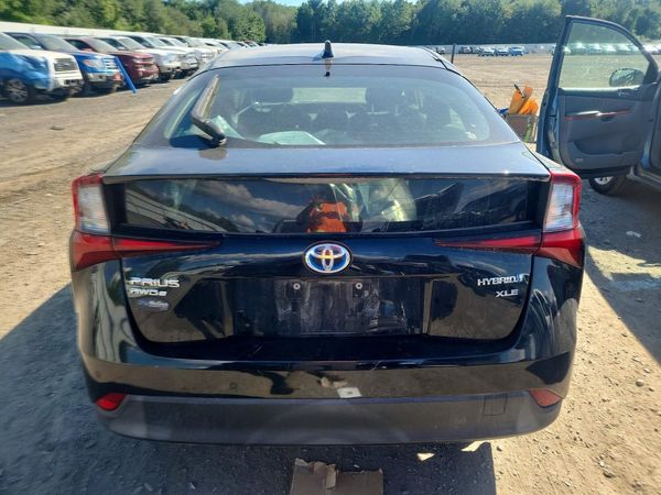 2021 TOYOTA PRIUS