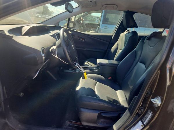 2021 TOYOTA PRIUS