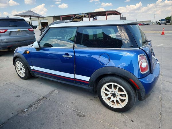 2012 MINI COOPER