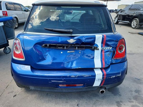 2012 MINI COOPER