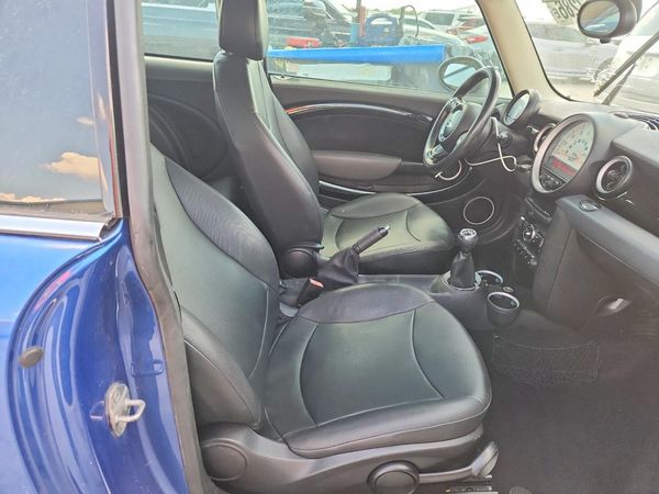 2012 MINI COOPER