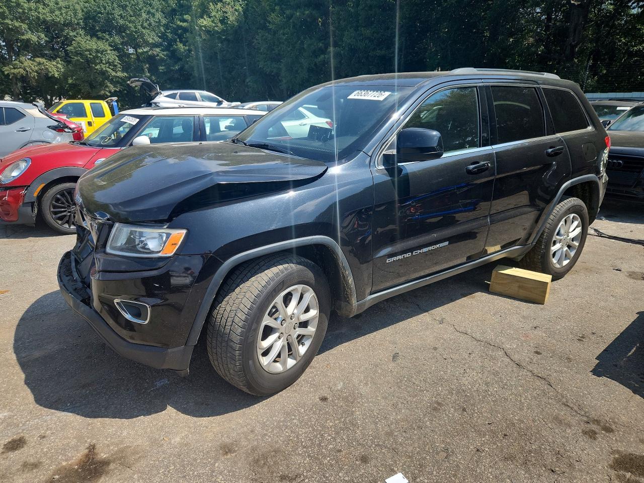 2015 JEEP GRAND CHEROKEE — Front 3/4