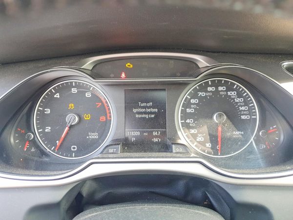 2014 AUDI A4 quattro Premium
