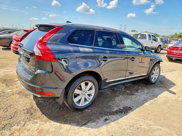 2016 VOLVO XC60