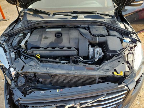 2016 VOLVO XC60