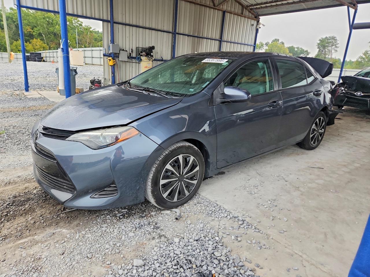 2018 TOYOTA COROLLA L/LE/SE/XLE/XSE — Front 3/4