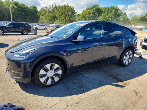 2024 TESLA MODEL Y