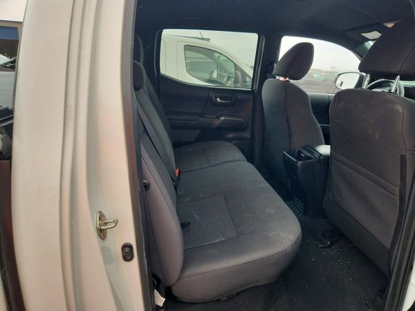 2017 TOYOTA TACOMA