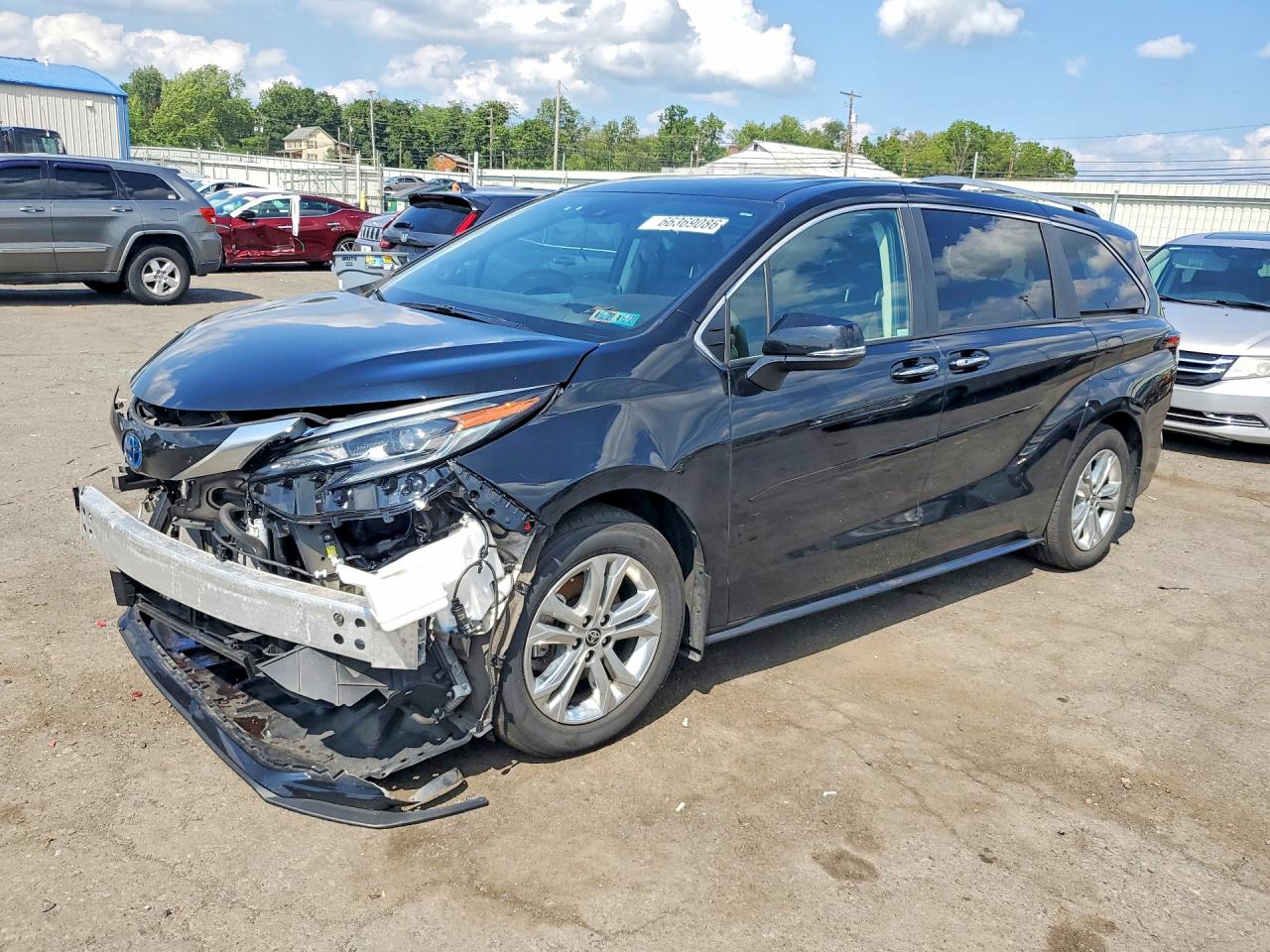 2024 TOYOTA SIENNA Platinum