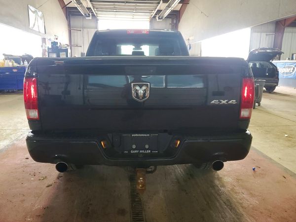 2018 RAM 1500 ST