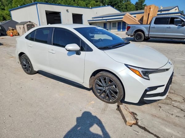 2026 TOYOTA COROLLA — Passenger 3/4