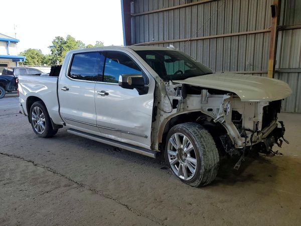 2024 CHEVROLET SILVERADO High Country — Passenger 3/4