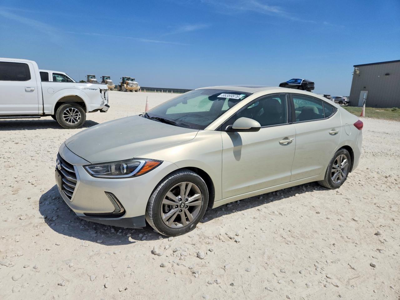2017 HYUNDAI ELANTRA — Front 3/4