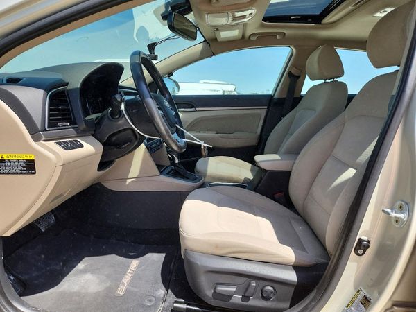 2017 HYUNDAI ELANTRA — DENT