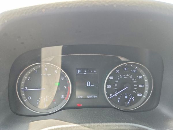 2017 HYUNDAI ELANTRA — ODOM
