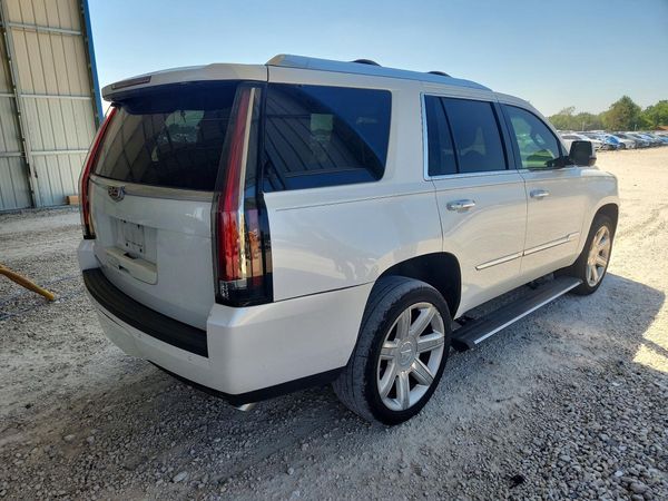 2016 CADILLAC ESCALADE Platinum