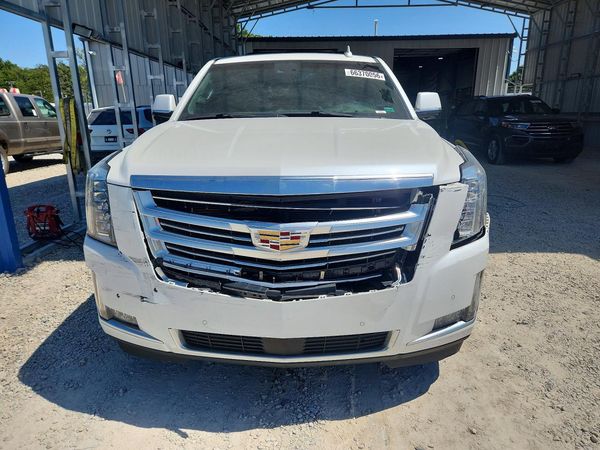 2016 CADILLAC ESCALADE Platinum