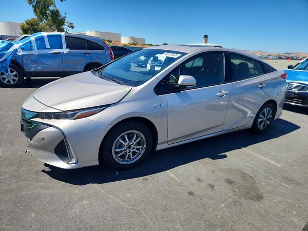 2019 TOYOTA PRIUS